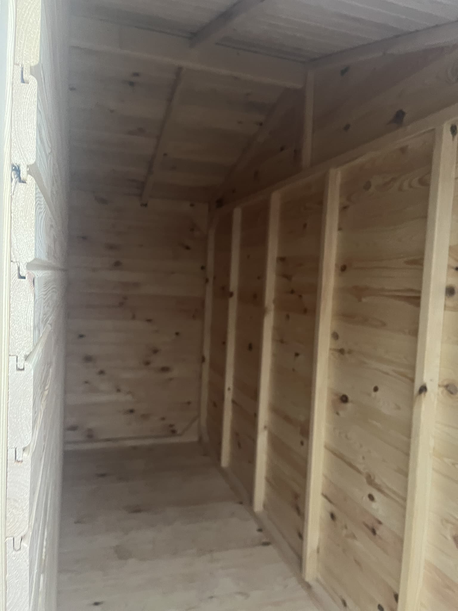 Ahşap Köpek Evi 2