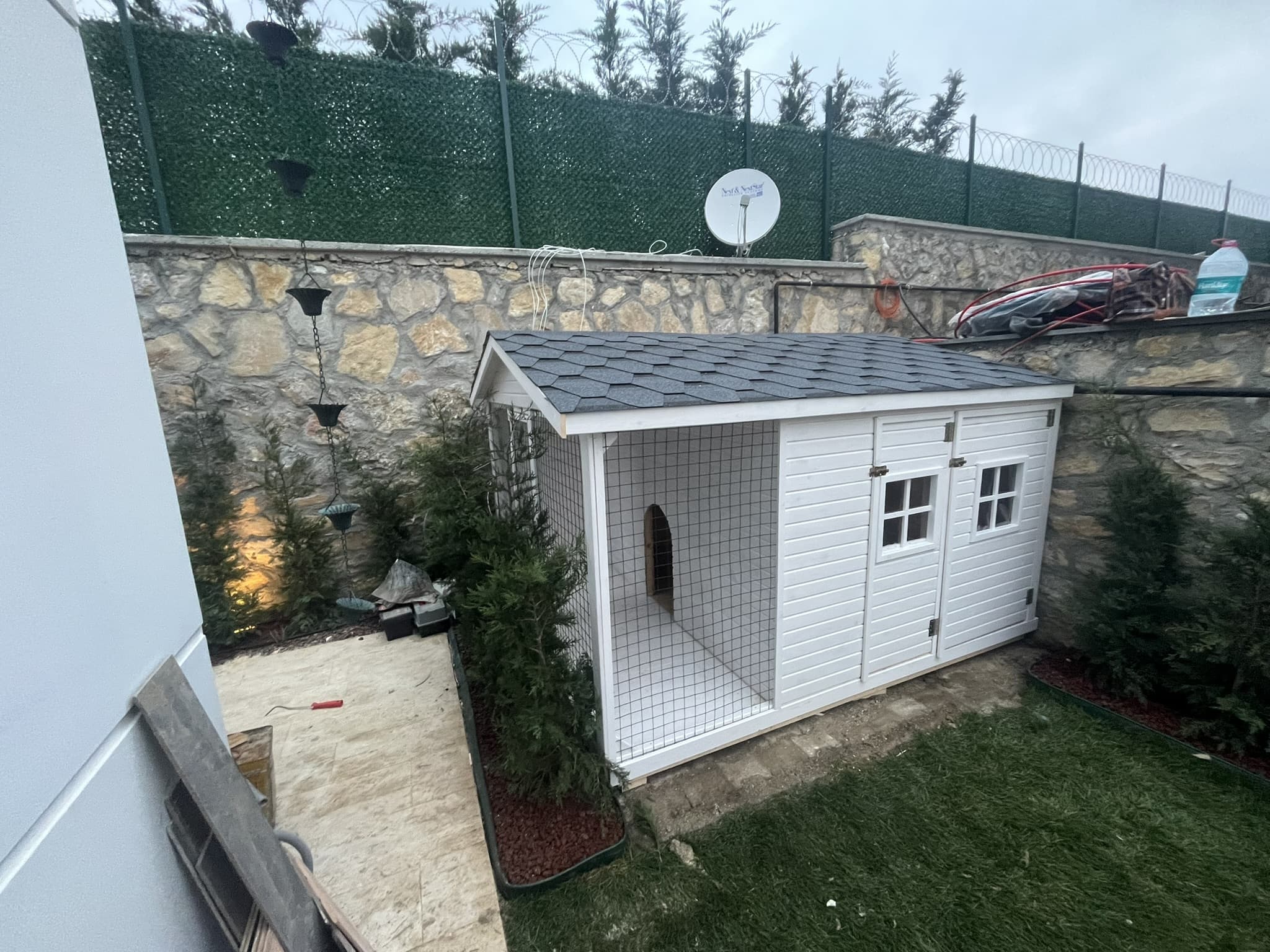 Ahşap Köpek Evi 2
